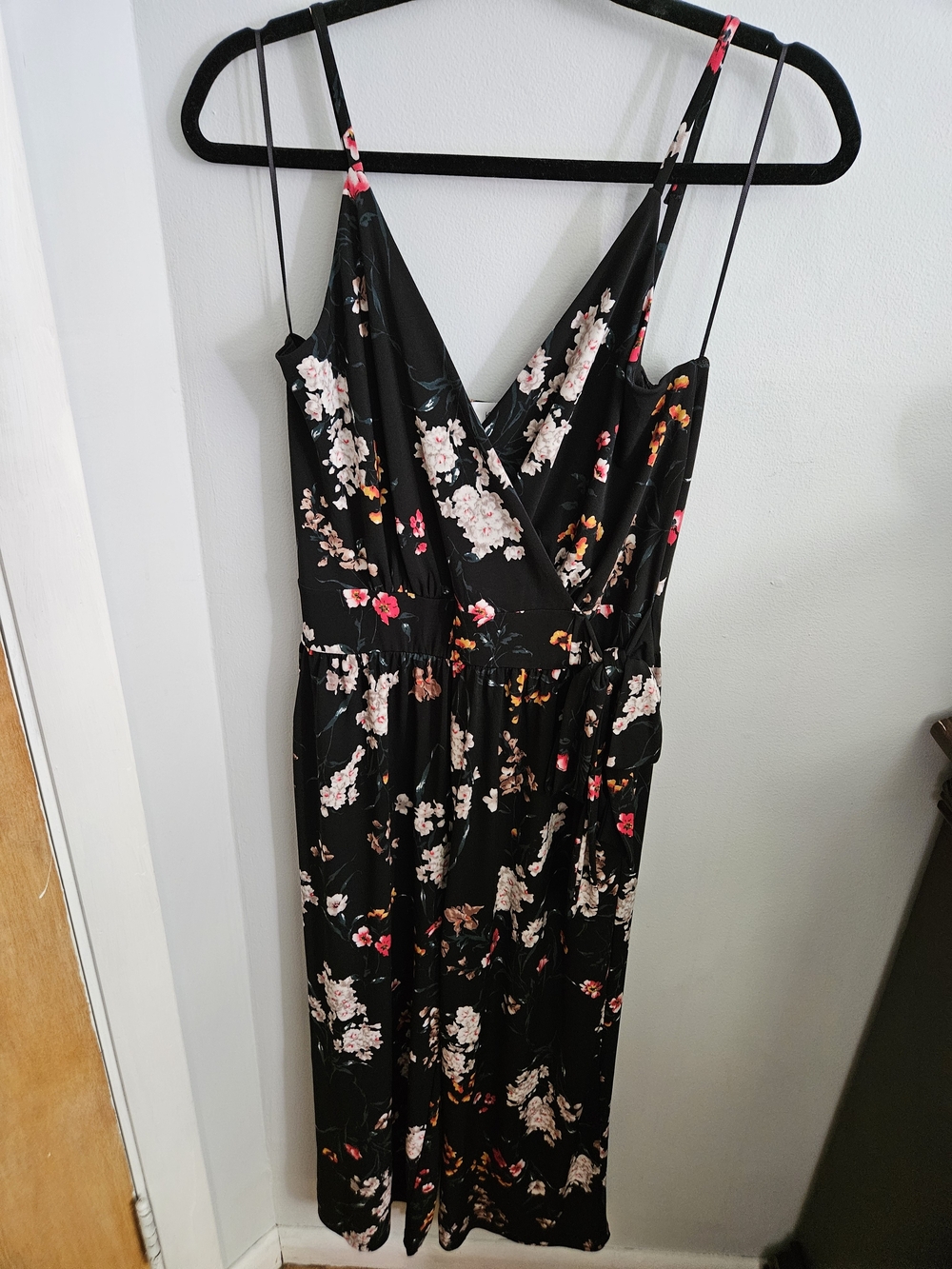 NWOT Stitch Fix Kaileigh Black Floral Romper